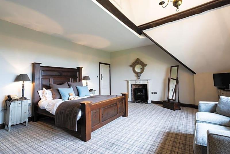 Weston Hall image