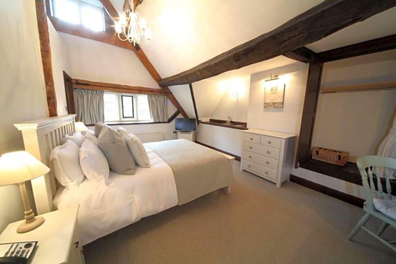 Weston Hall image