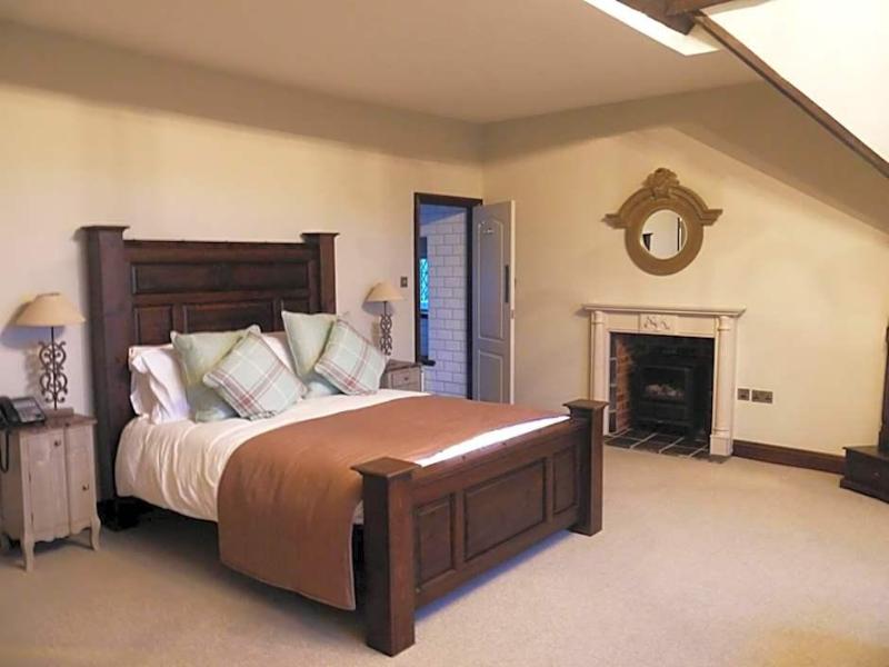 Weston Hall image