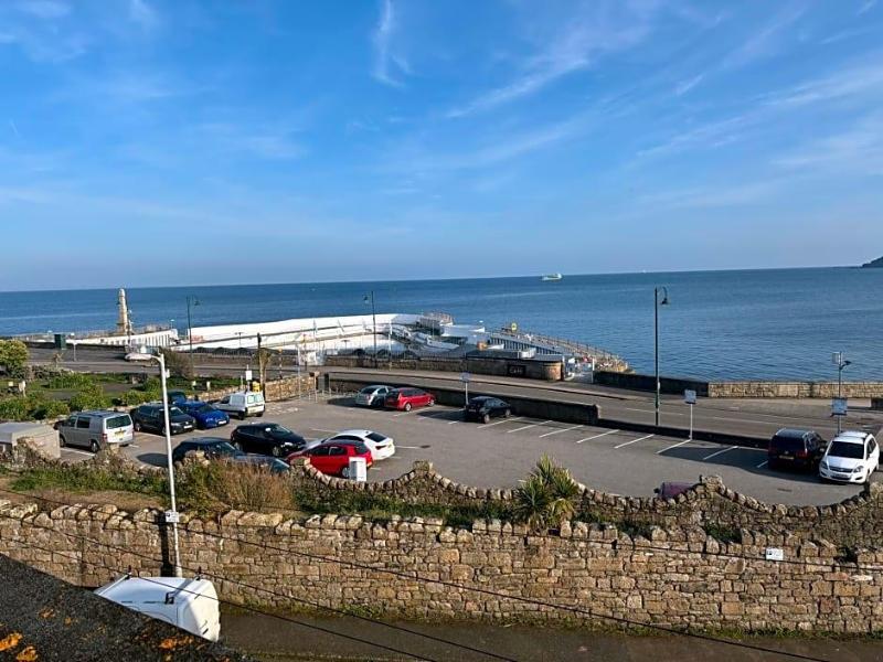 The Yacht Inn