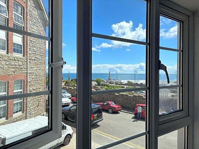 The Yacht Inn