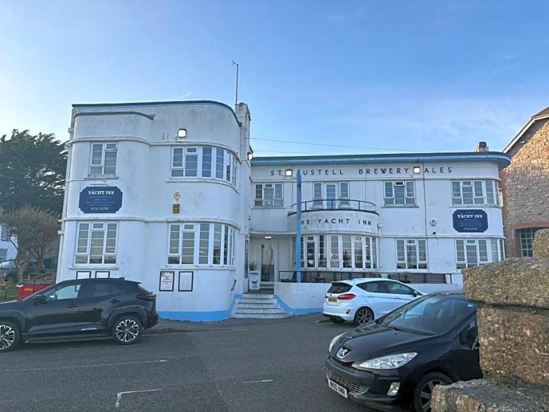 The Yacht Inn