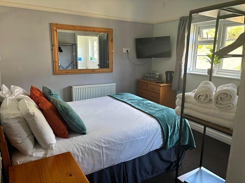 The Yacht Inn