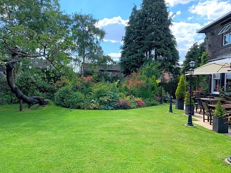 Dimple Well Lodge Hotel image