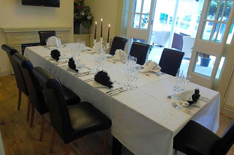 Dimple Well Lodge Hotel image