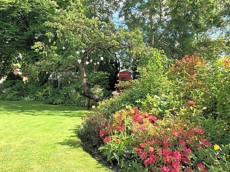 Dimple Well Lodge Hotel image