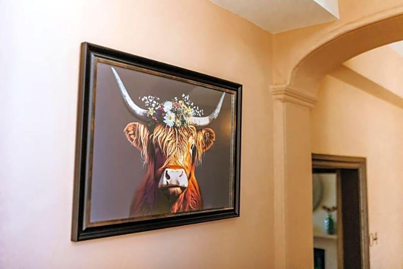 The Bull Hotel image