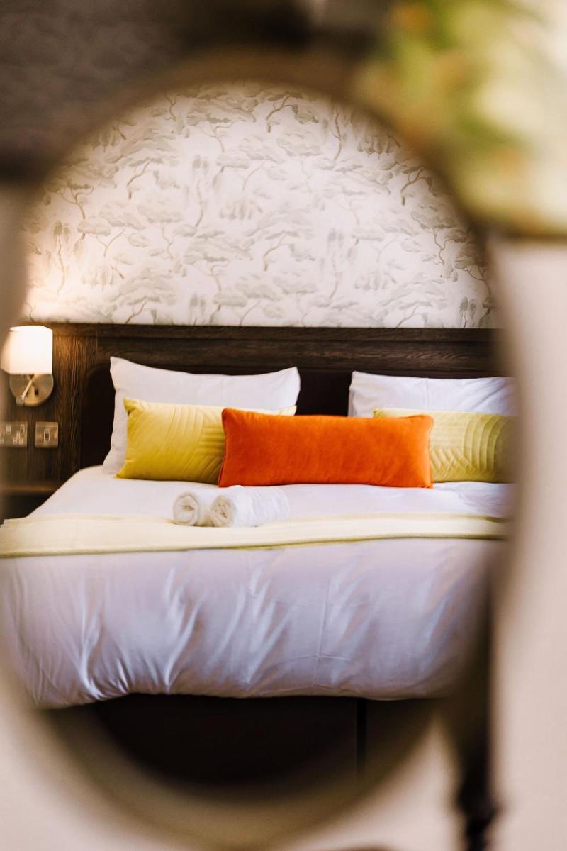 The Bull Hotel image