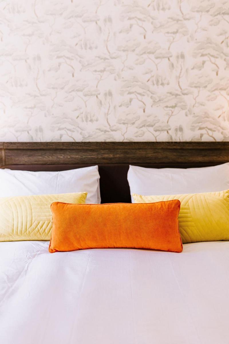 The Bull Hotel image