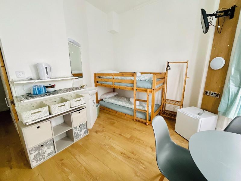 Danescourt Lodge image