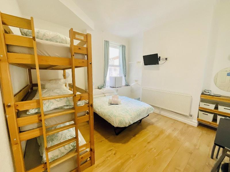 Danescourt Lodge image