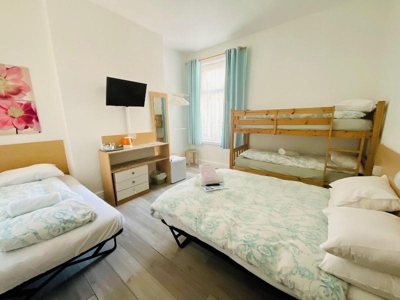Danescourt Lodge image