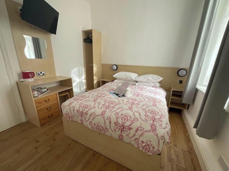 Danescourt Lodge image