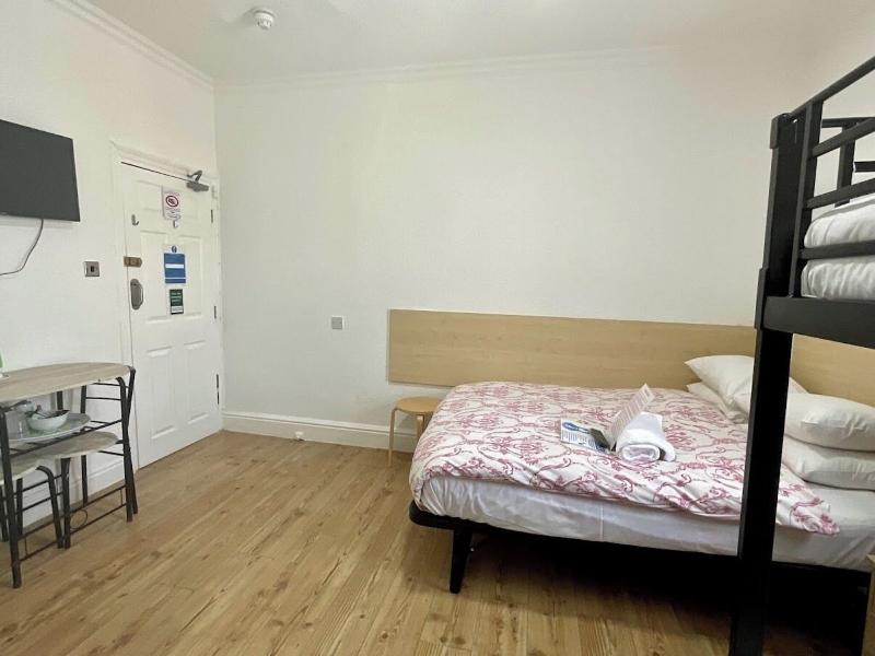Danescourt Lodge image