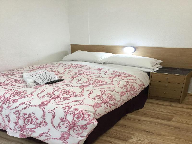 Danescourt Lodge image