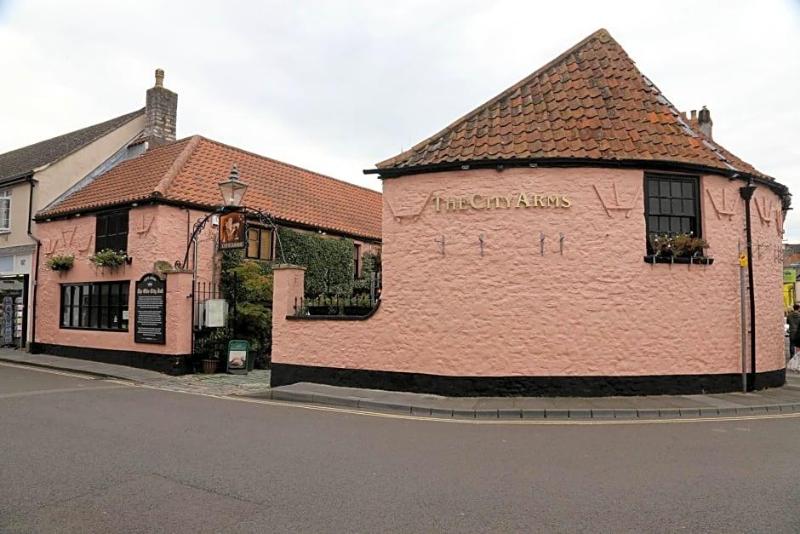 The City Arms image