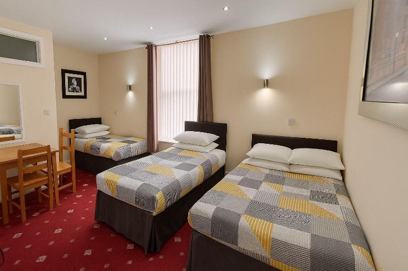 Castle Lodge Guest House image