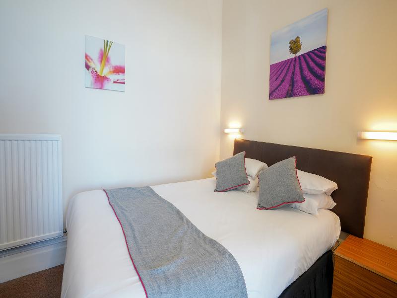 Shanklin Beach Hotel image