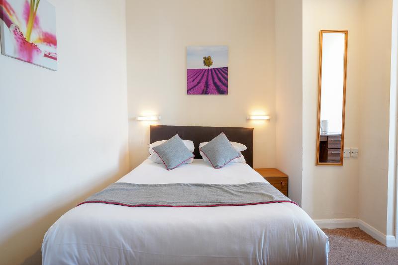Shanklin Beach Hotel image
