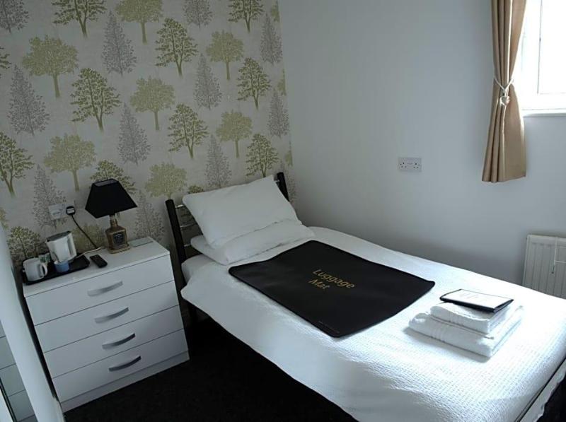 Elnor Guest House    image