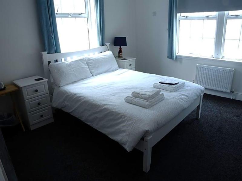 Elnor Guest House    image