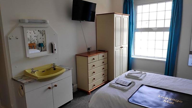 Elnor Guest House    image
