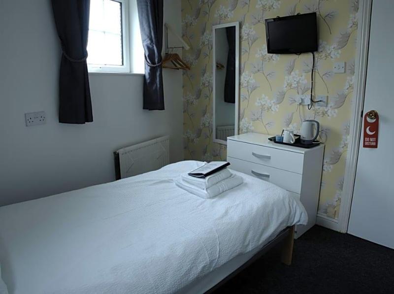 Elnor Guest House    image