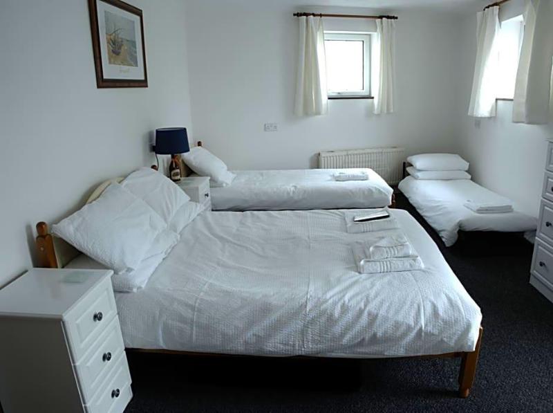 Elnor Guest House    image