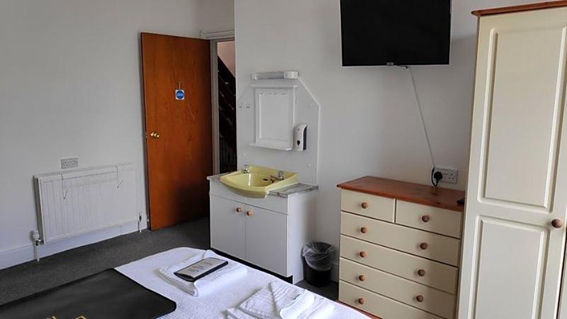 Elnor Guest House    image
