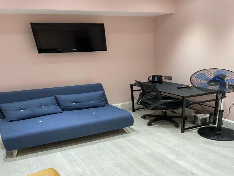 Le Ville Hotel image