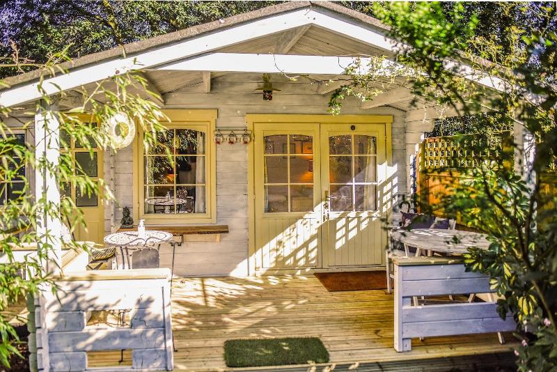 ward avenue bed and breakfast image