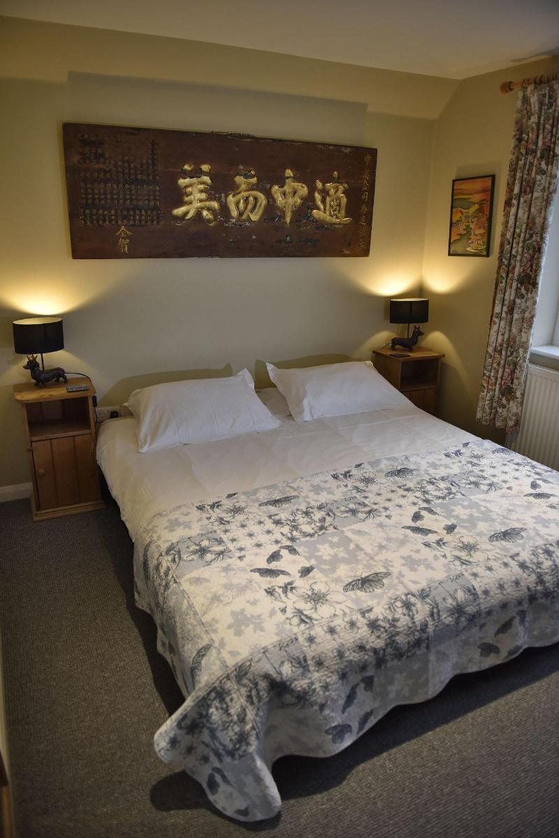 ward avenue bed and breakfast image