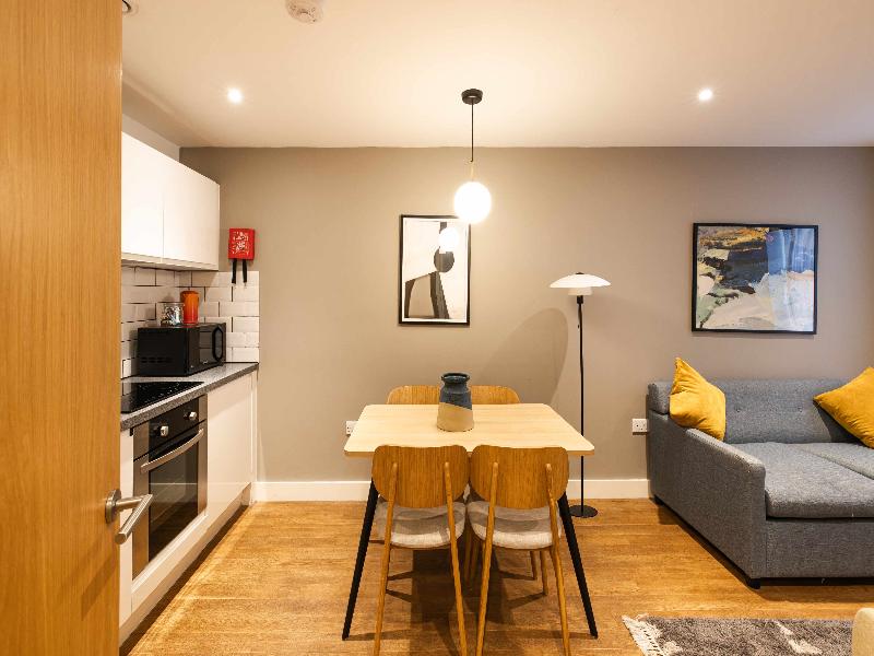 Cove - Minshull Street, Piccadilly image