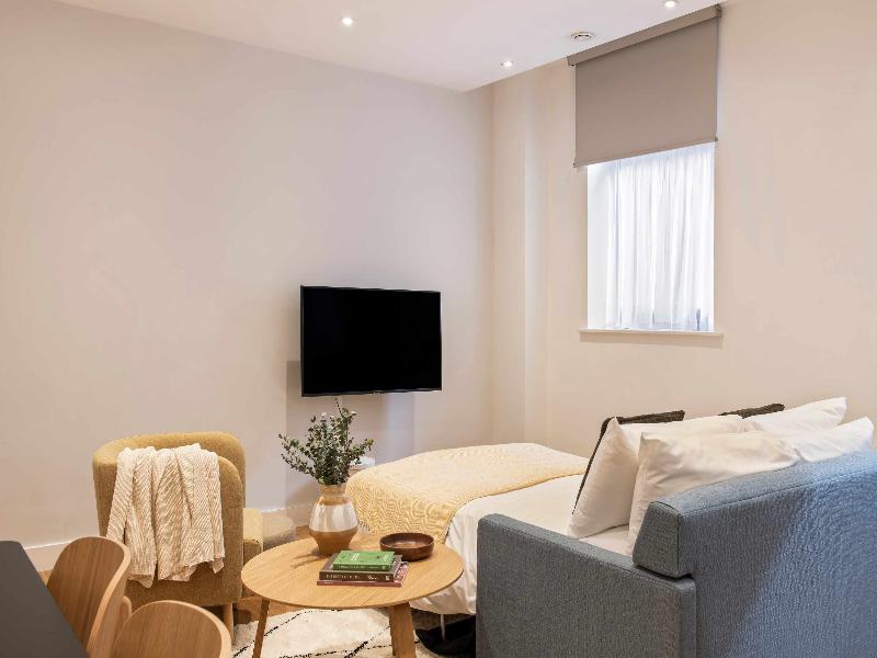 Cove - Minshull Street, Piccadilly image