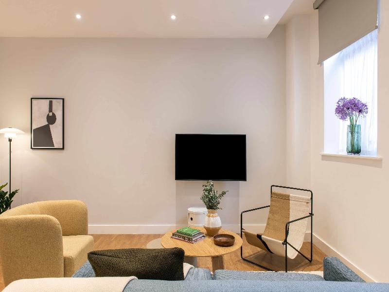 Cove - Minshull Street, Piccadilly image