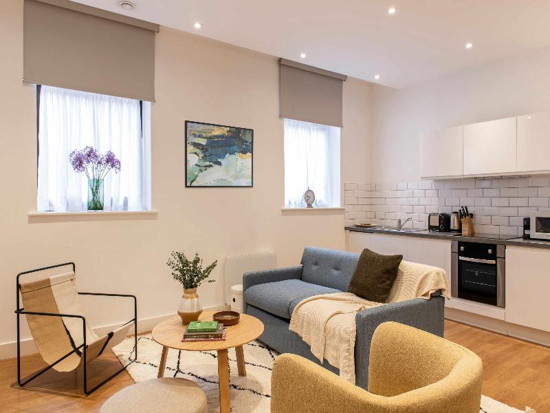 Cove - Minshull Street, Piccadilly image
