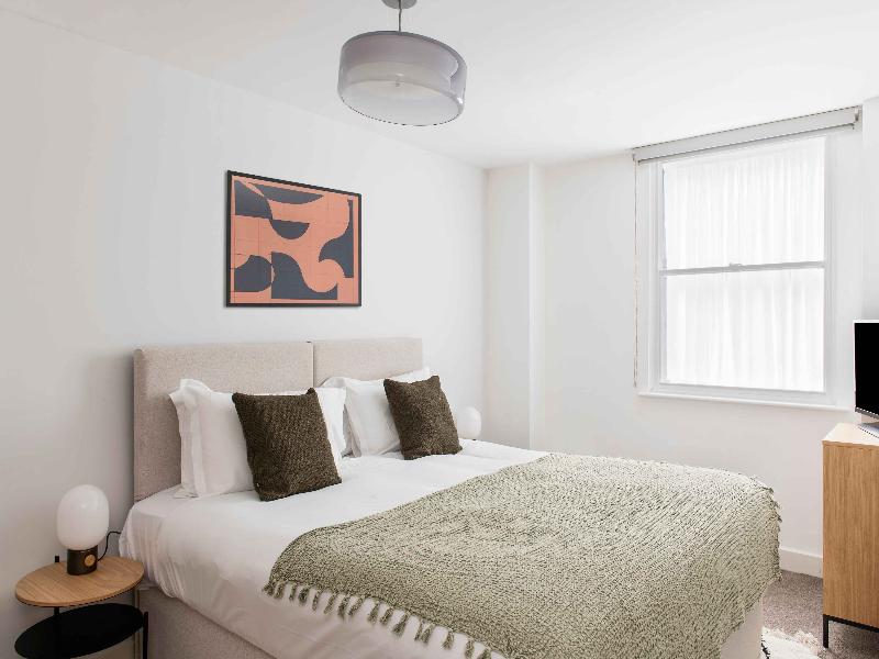 Cove - Minshull Street, Piccadilly image