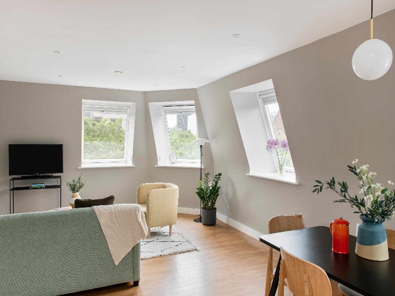 Cove - Minshull Street, Piccadilly image