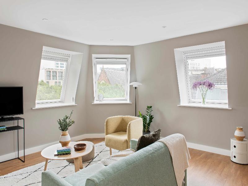 Cove - Minshull Street, Piccadilly image