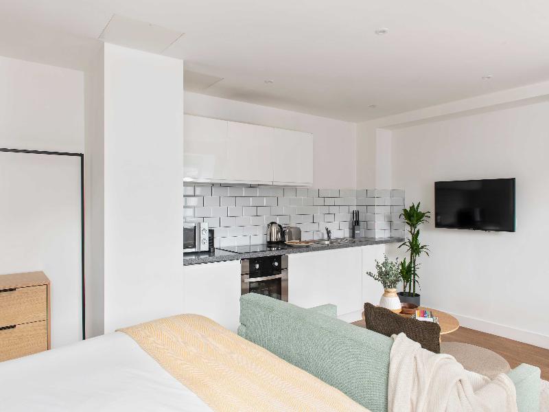 Cove - Minshull Street, Piccadilly image