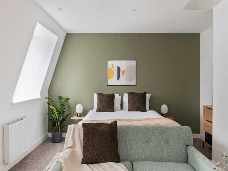 Cove - Minshull Street, Piccadilly image