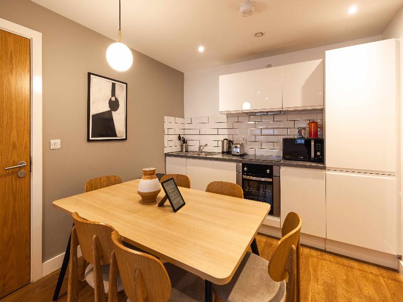 Cove - Minshull Street, Piccadilly image
