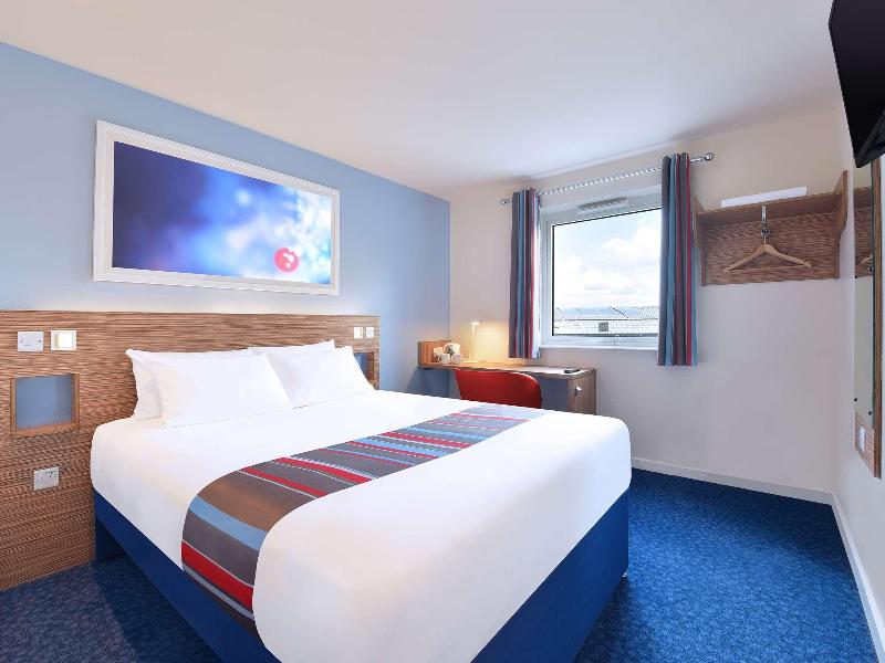 Travelodge Aldershot image