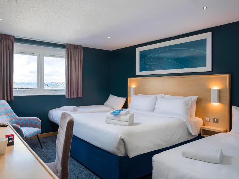 Travelodge Harlow image