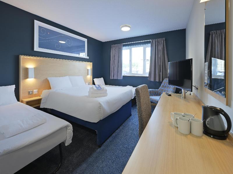 Travelodge Harlow image