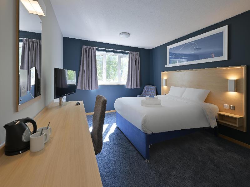 Travelodge Harlow image