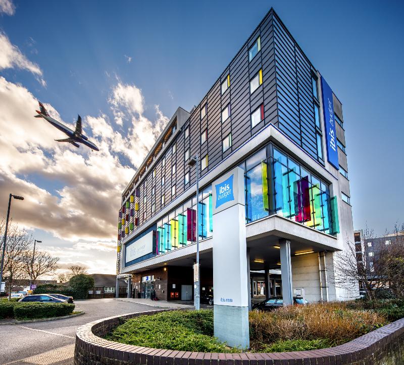 ibis budget London Heathrow Central image