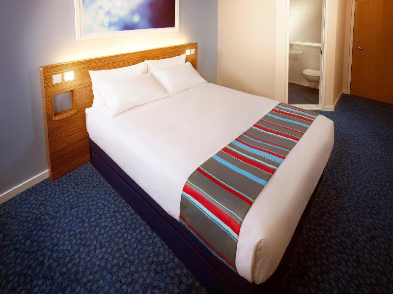 Travelodge London Twickenham image