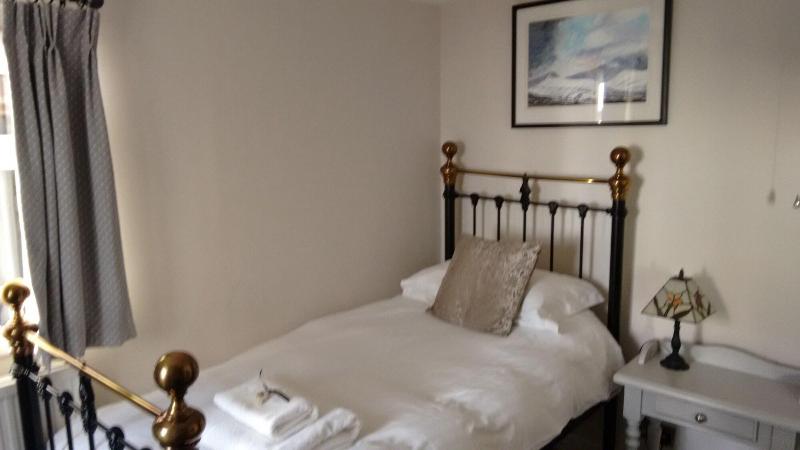 Dragon Inn image