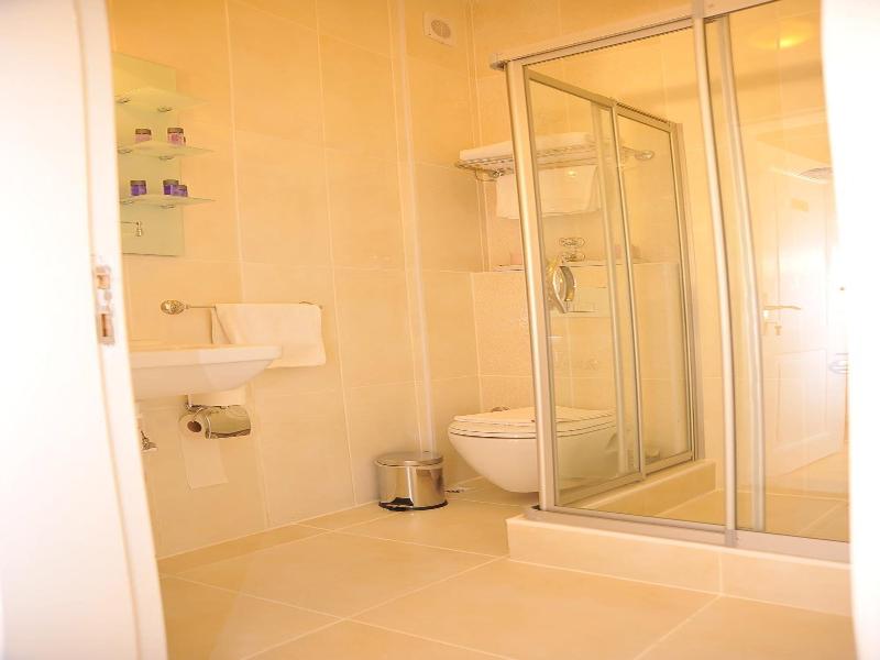 Dualis Hotel image